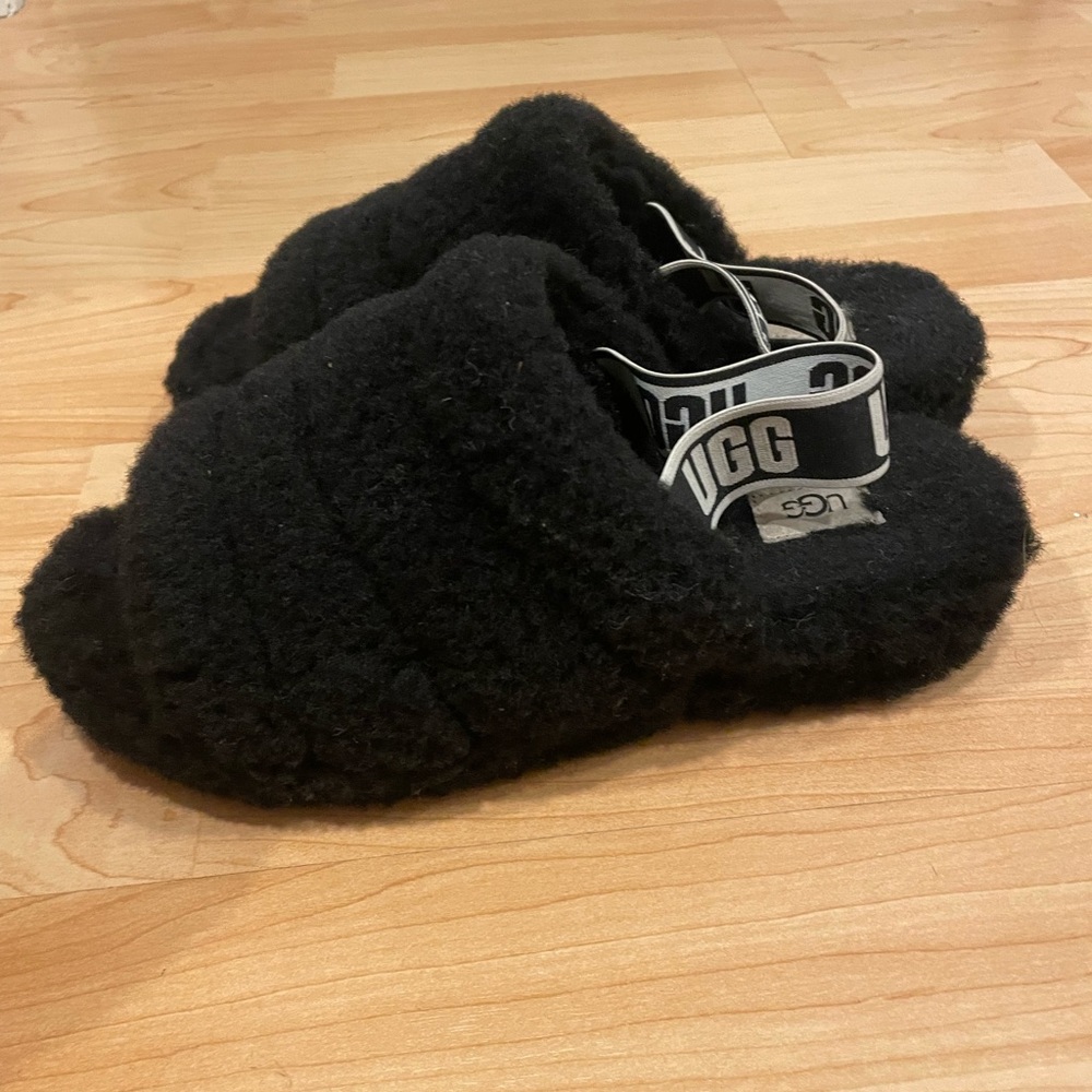 UGG Fluff Yeah Slides - Women’s 10 - Black
